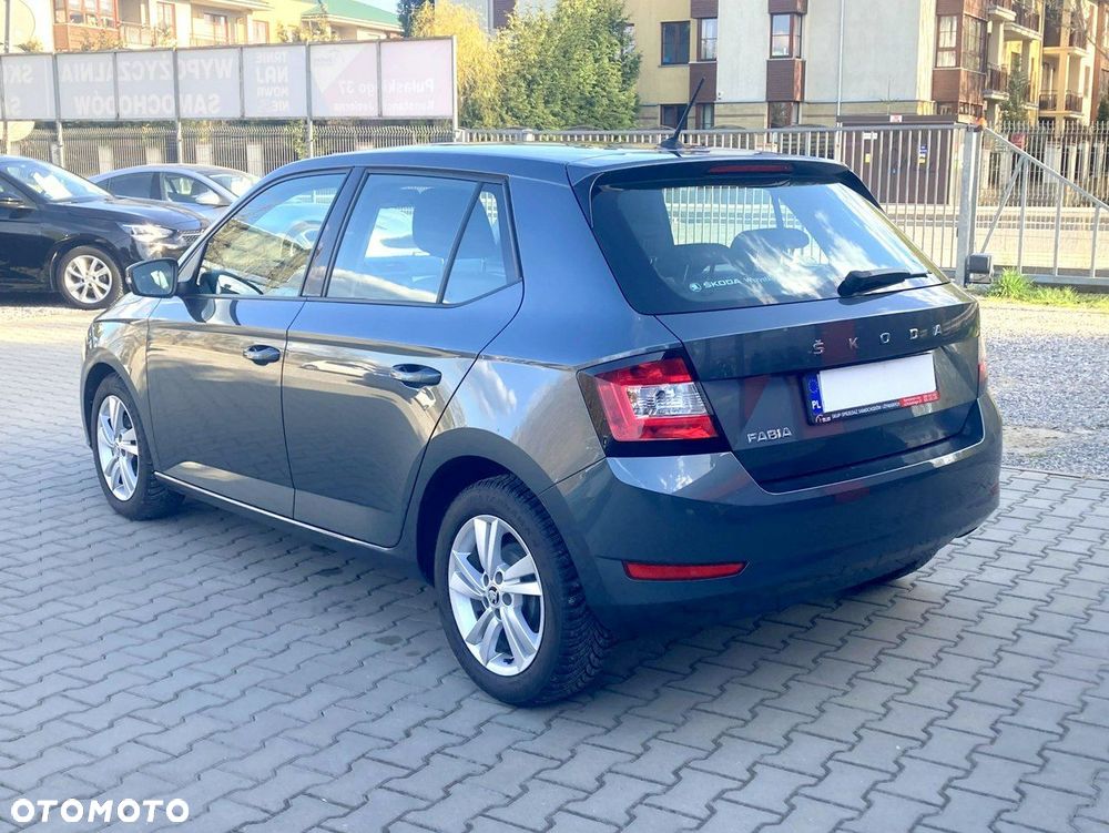 Skoda Fabia 1.0 TSI Active - 9