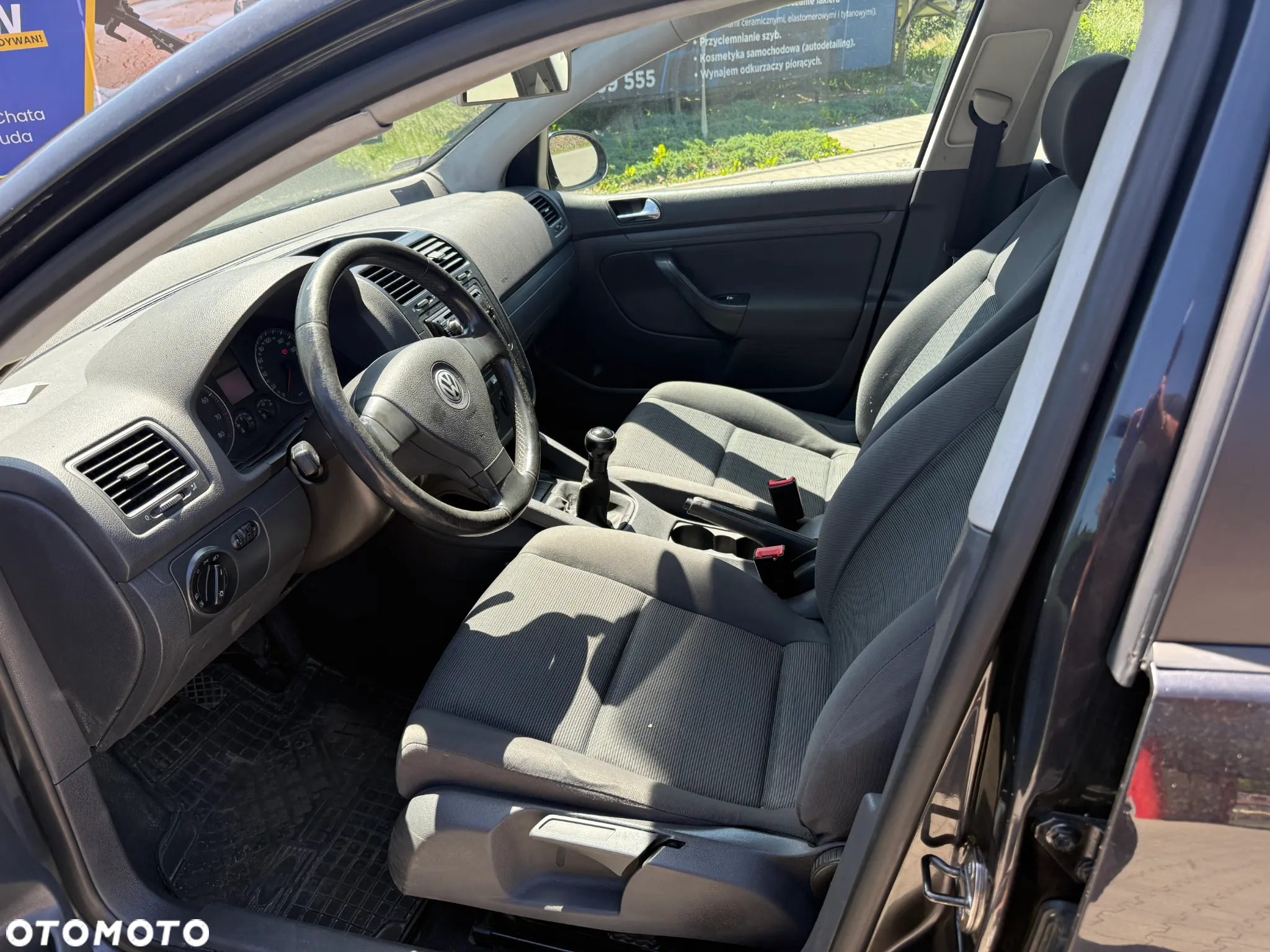 Volkswagen Golf V 1.6 FSI Comfortline - 7