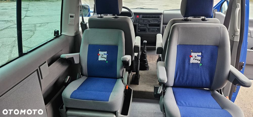 Volkswagen Multivan ver-2-0-tdi-highline-dsg - 24