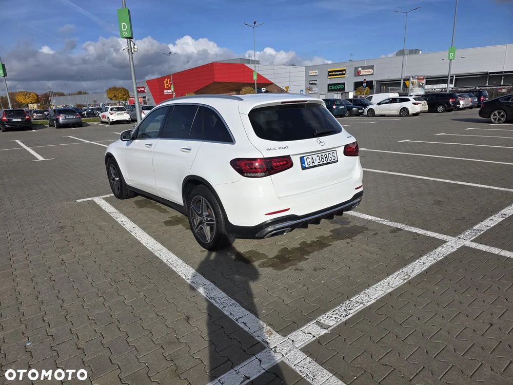 Mercedes-Benz GLC 200 4-Matic - 2