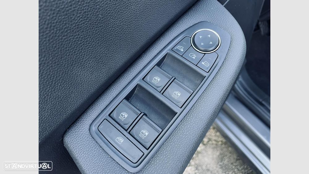 Mitsubishi Colt 1.0 MPI-T Invite - 11