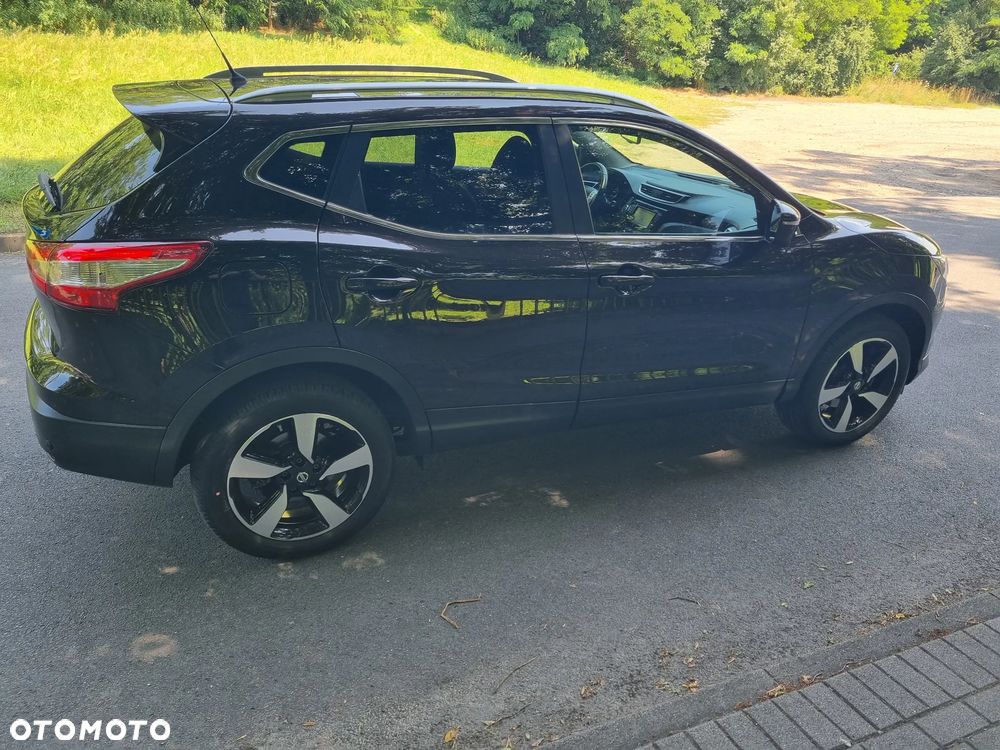 Nissan Qashqai 1.6 DIG-T N-Connecta - 6