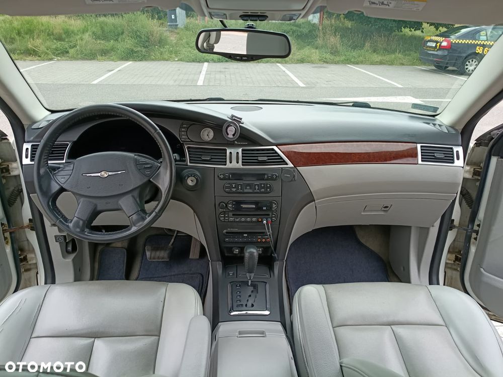 Chrysler Pacifica - 24