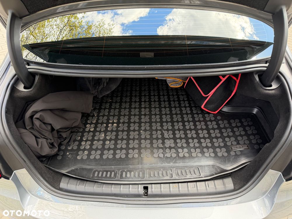 BMW Seria 5 - 16