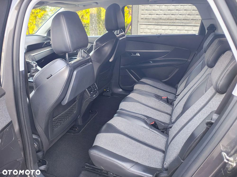 Peugeot 5008 BlueHDi 130 Active - 21