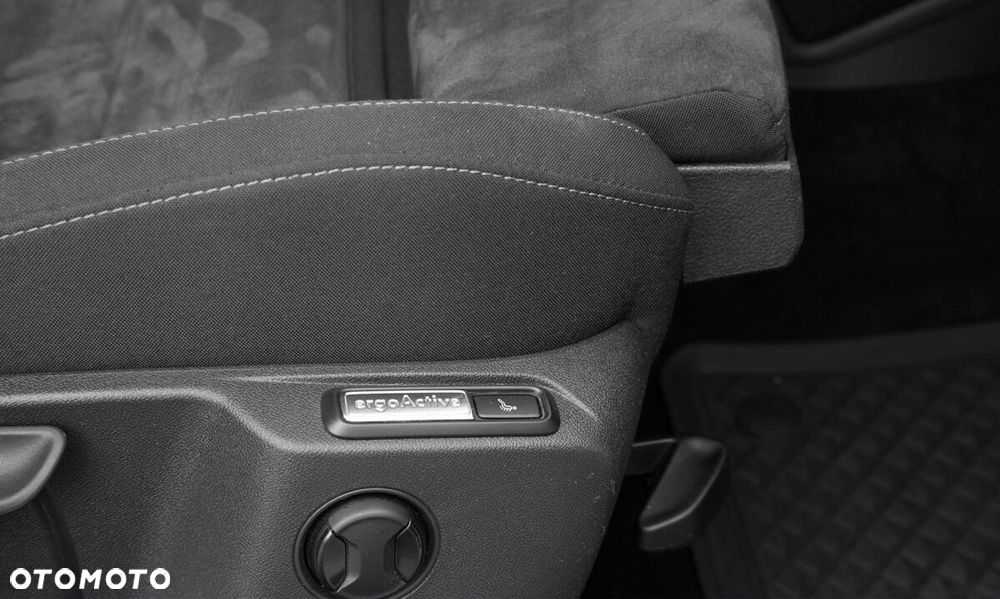 Volkswagen Tiguan - 6