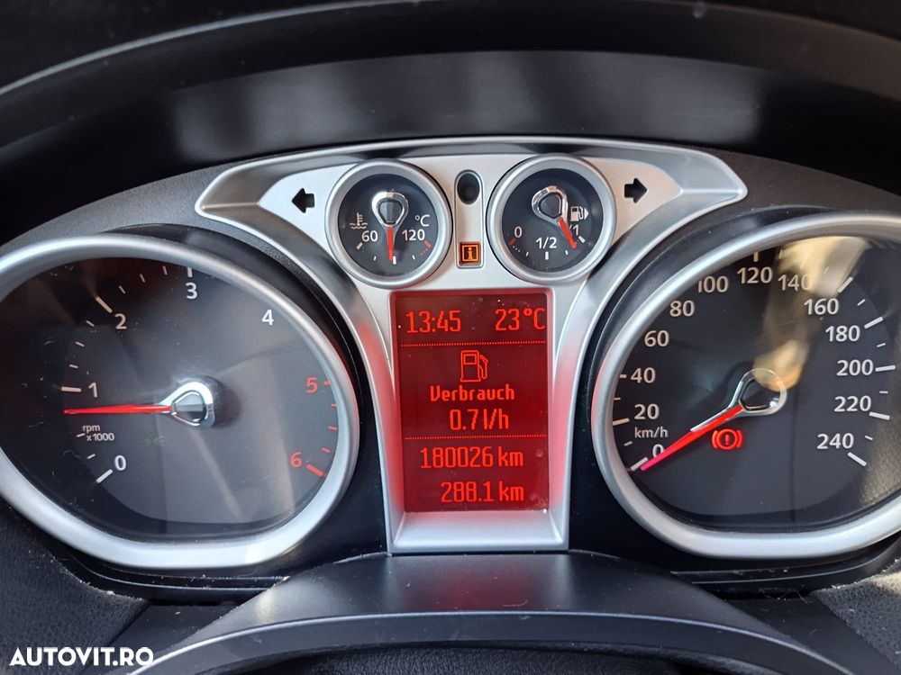 Ford Kuga 2.0 TDCi 4x4 Titanium - 2