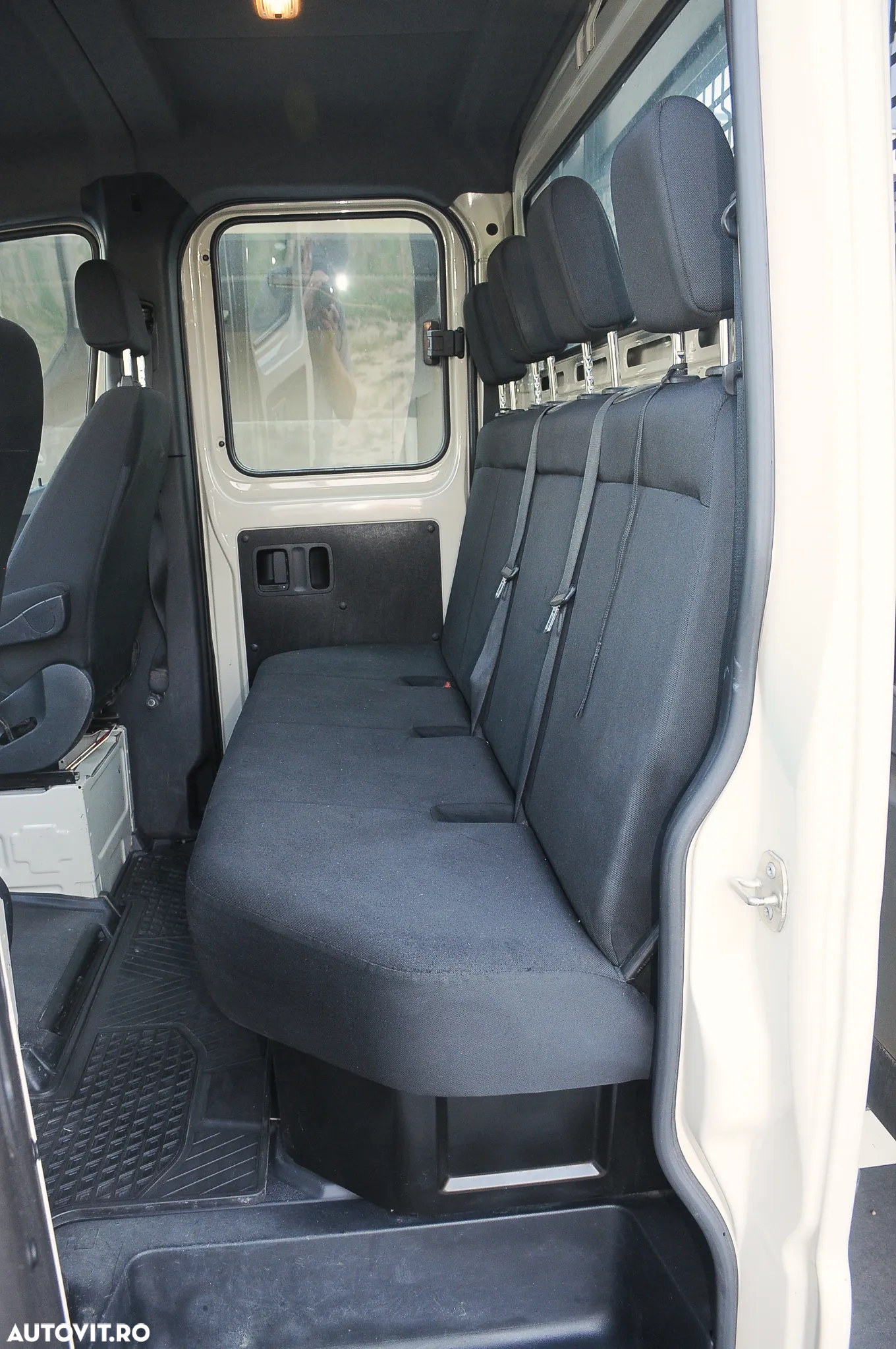 Mercedes-Benz Sprinter - 12
