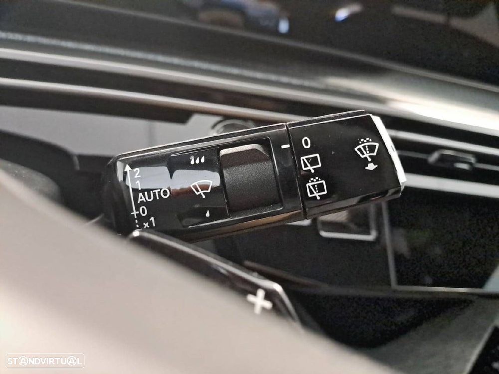 Peugeot 5008 1.2 Hybrid Allure e-DCS6 - 15