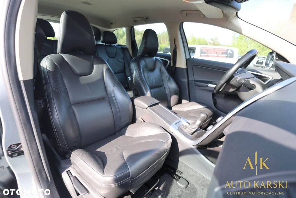 Volvo XC 60 - 38