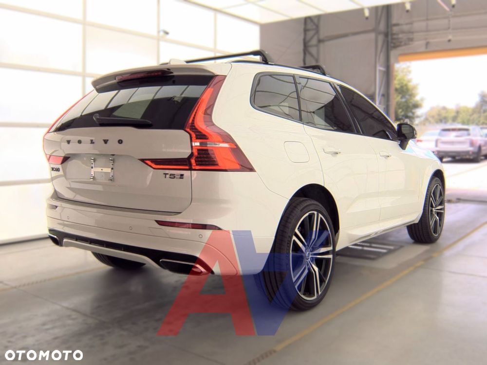 Volvo XC 60 T5 AWD R-Design - 6