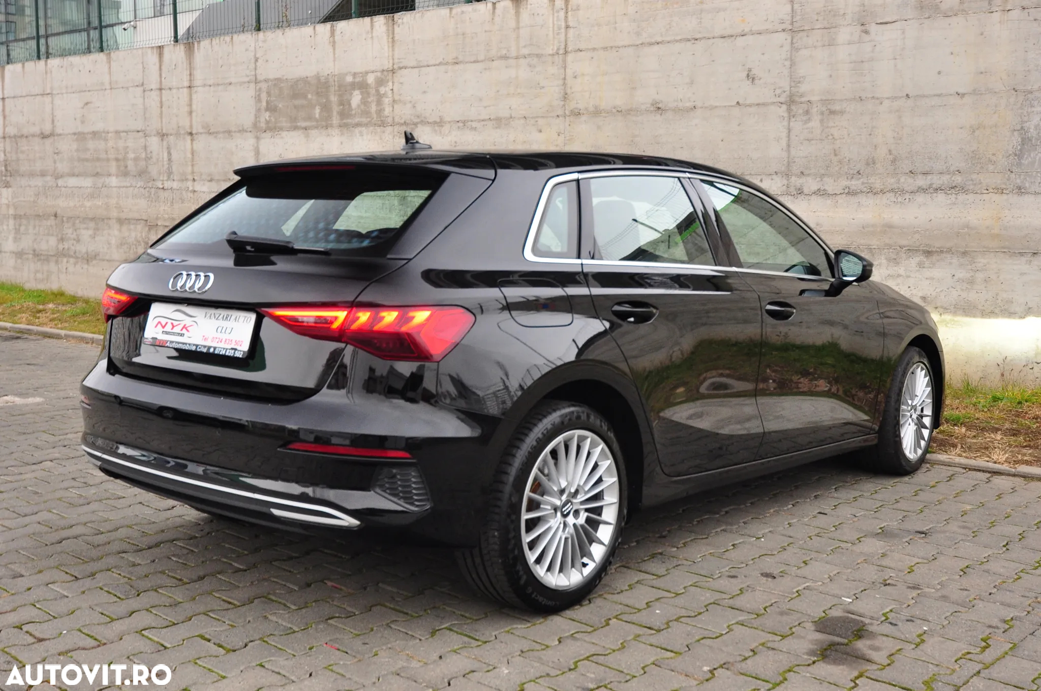 Audi A3 Sportback 2.0 35 TDI S tronic Design - 3