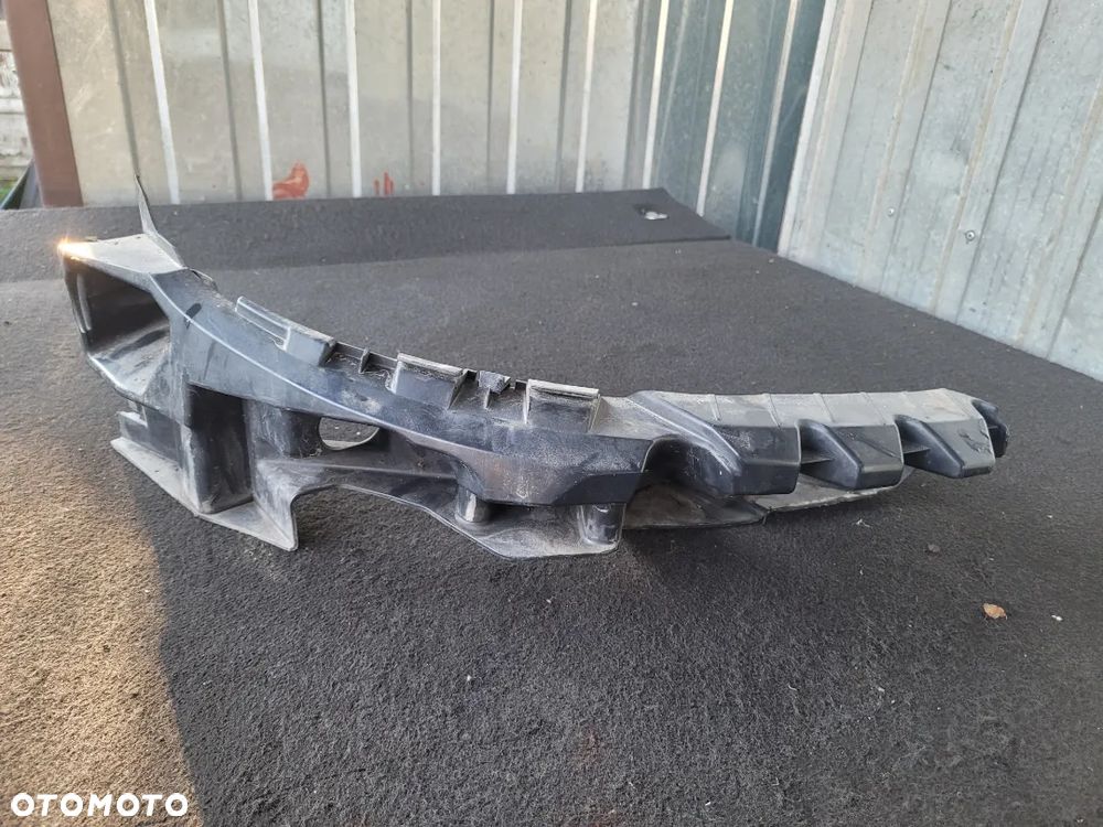 Ślizg przedni prawy pod lampę Renault Scenic 2 LIFT - 2