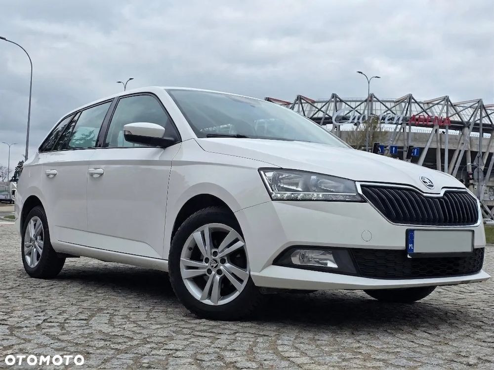 Skoda Fabia 1.0 TSI Ambition - 2