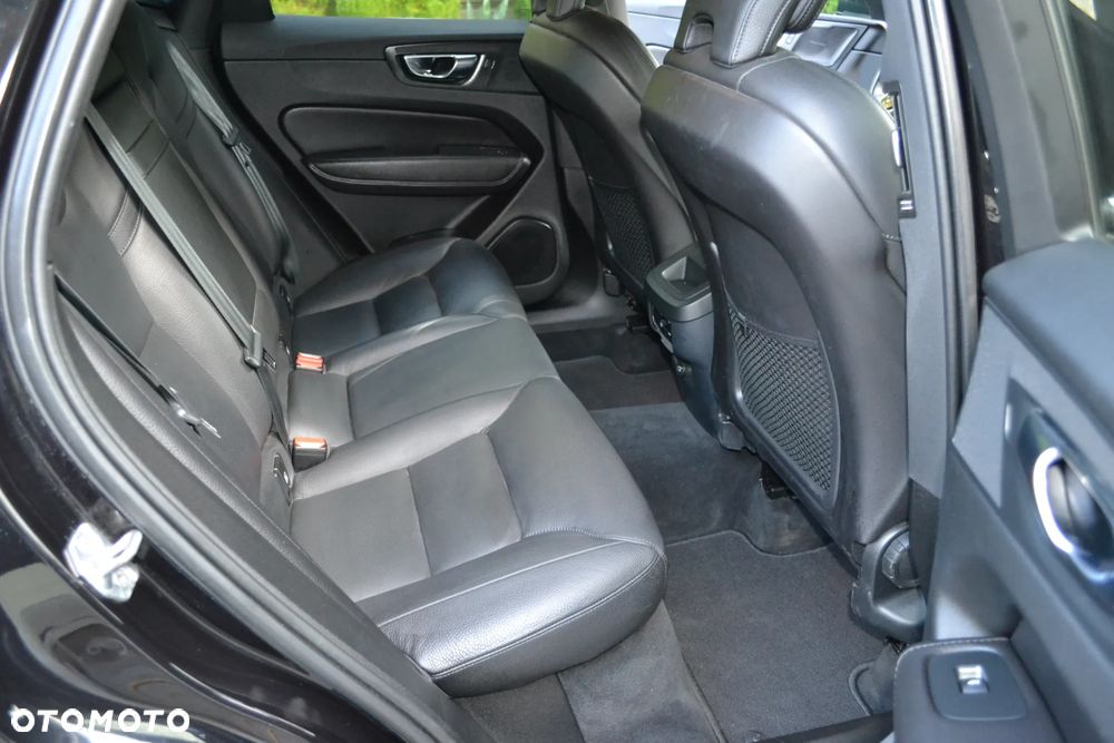 Volvo XC 60 - 21