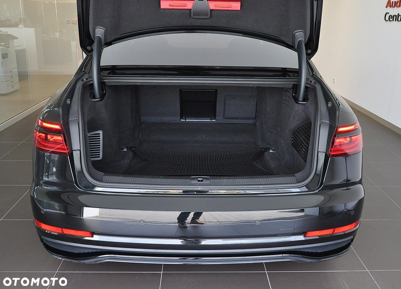 Audi A8 - 16