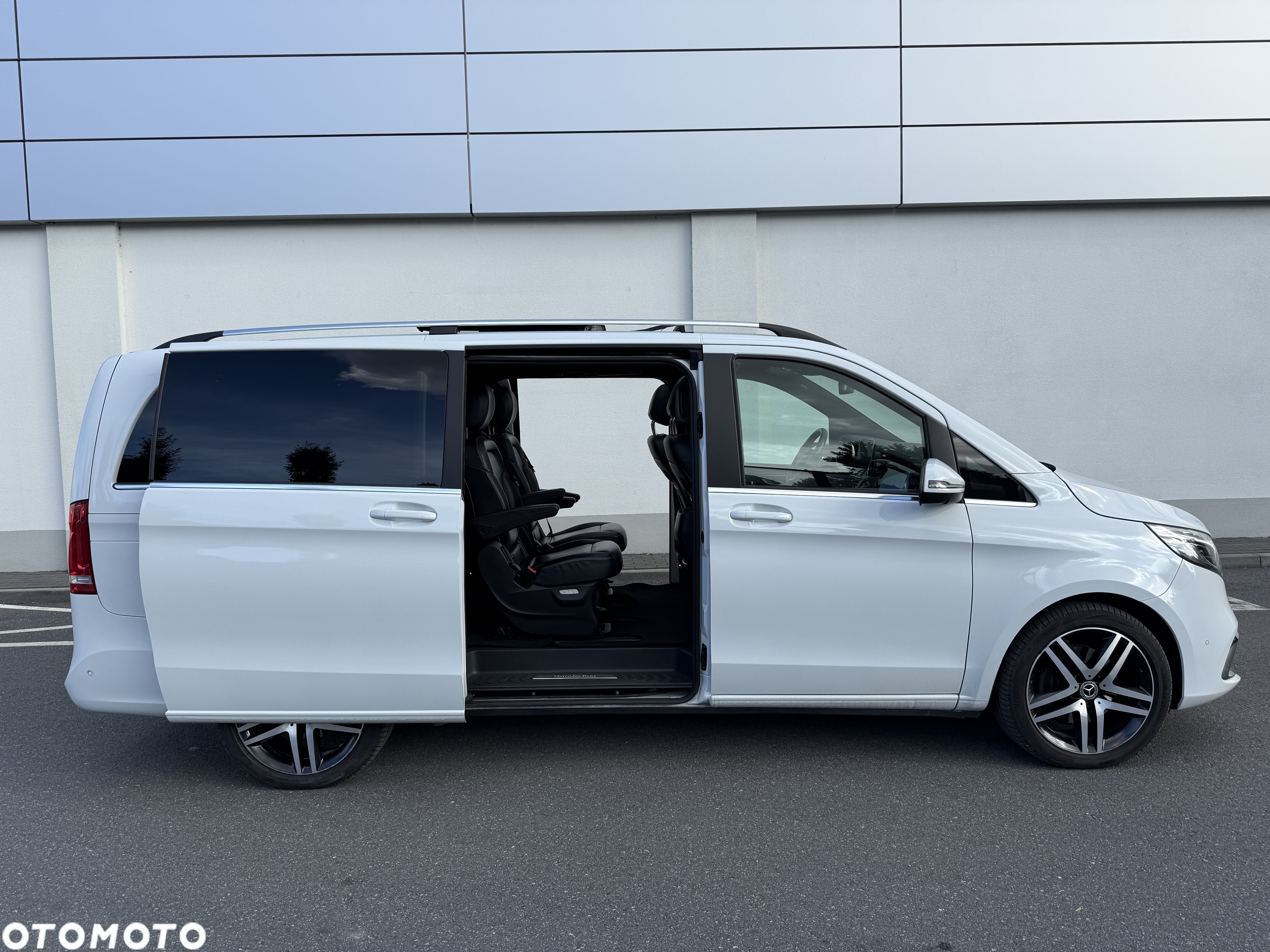Mercedes-Benz Klasa V 300 d 4-Matic 9G-Tronic - 10