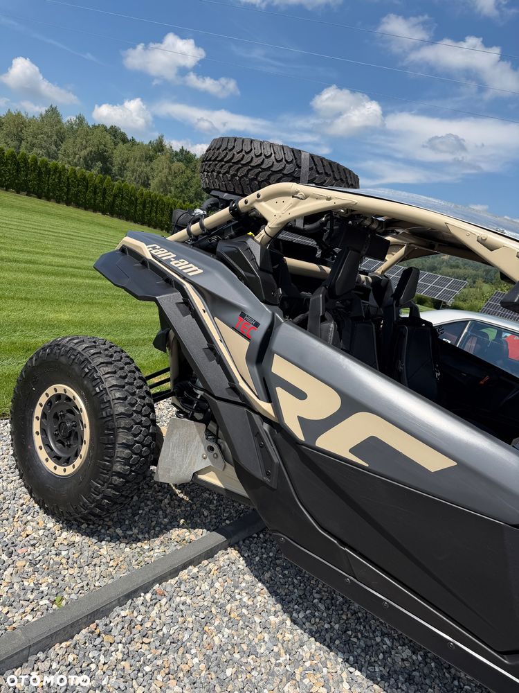 Can-Am Maverick - 4