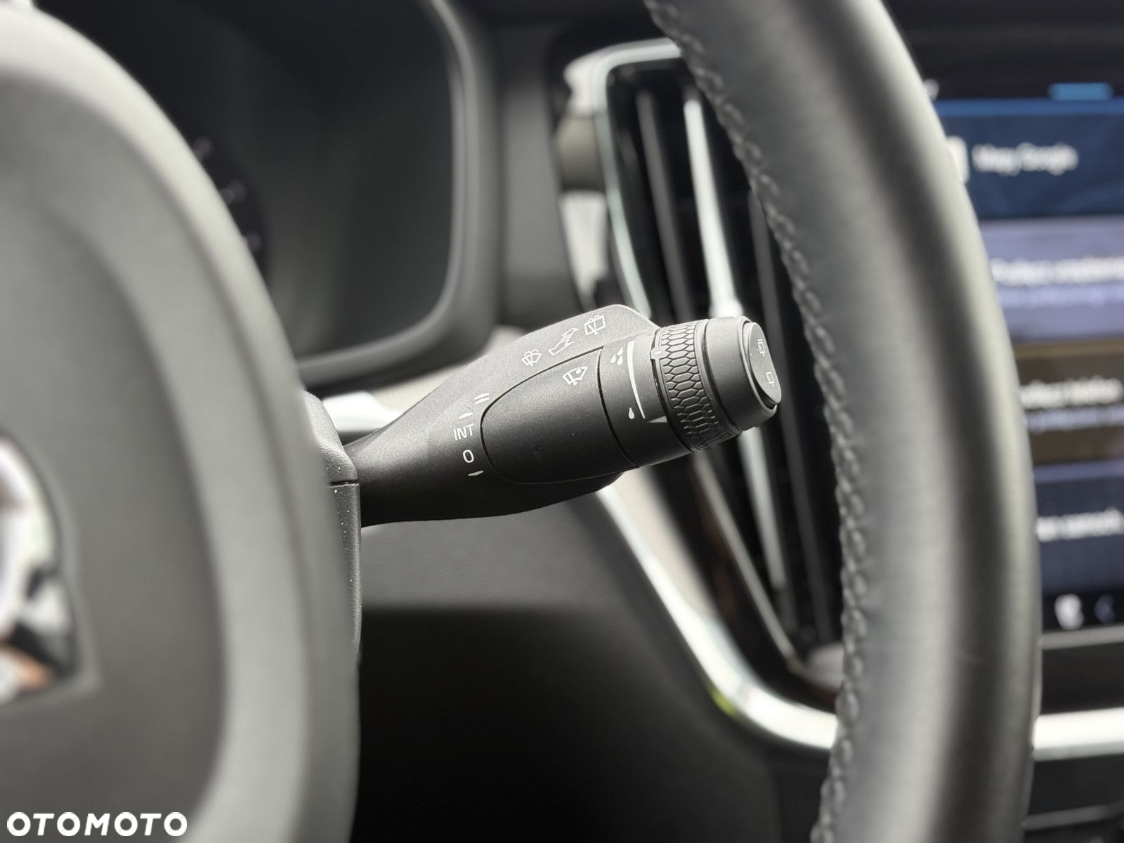 Volvo V60 Cross Country - 26