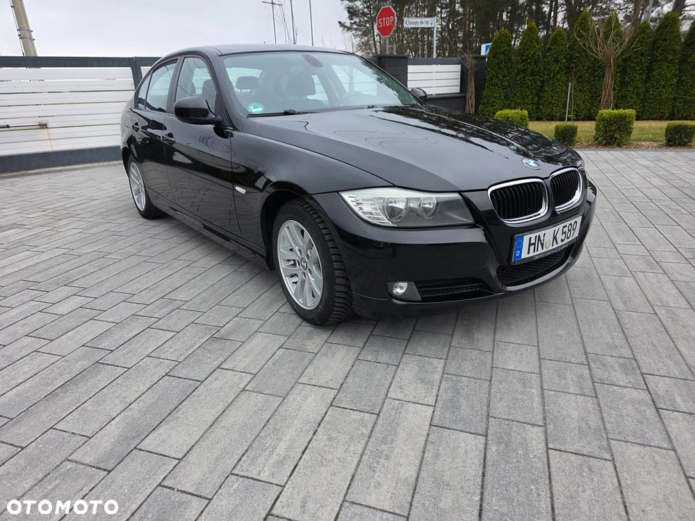 BMW Seria 3 318d DPF Edition Sport - 2