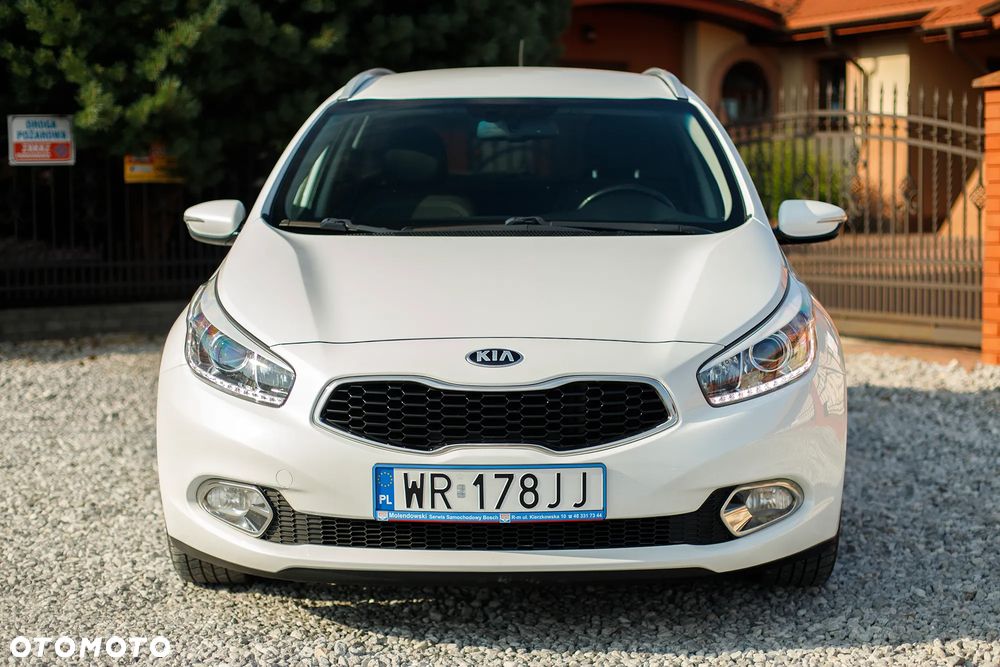 Kia Ceed 1.6 CRDi L - 11