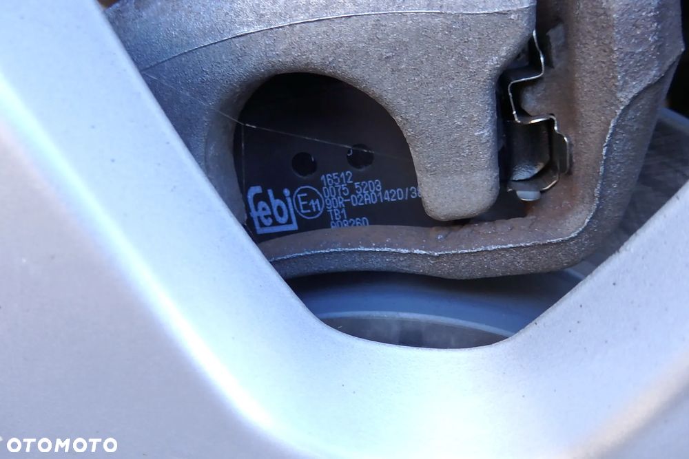Kia Ceed - 27