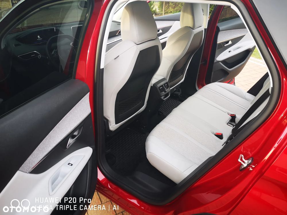 Peugeot 3008 1.2 PureTech Active S&S EAT8 - 24