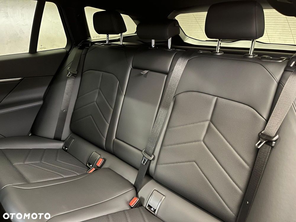 BMW Seria 5 520i mHEV M Sport - 31