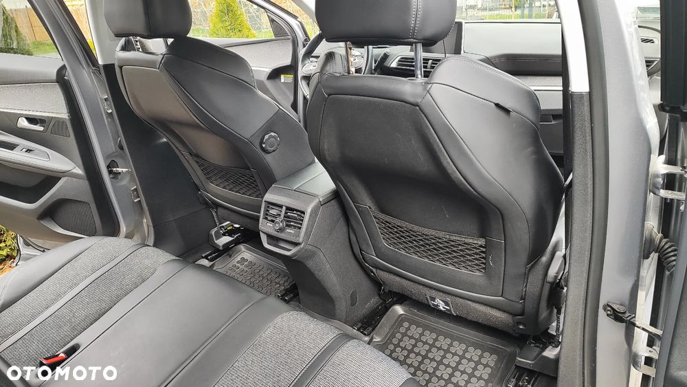 Peugeot 3008 1.5 BlueHDi Allure S&S EAT8 - 38