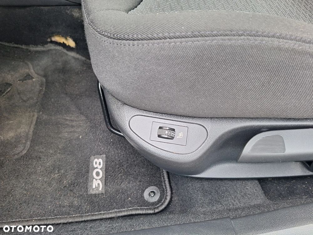 Peugeot 308 1.6 HDi Premium Plus - 14