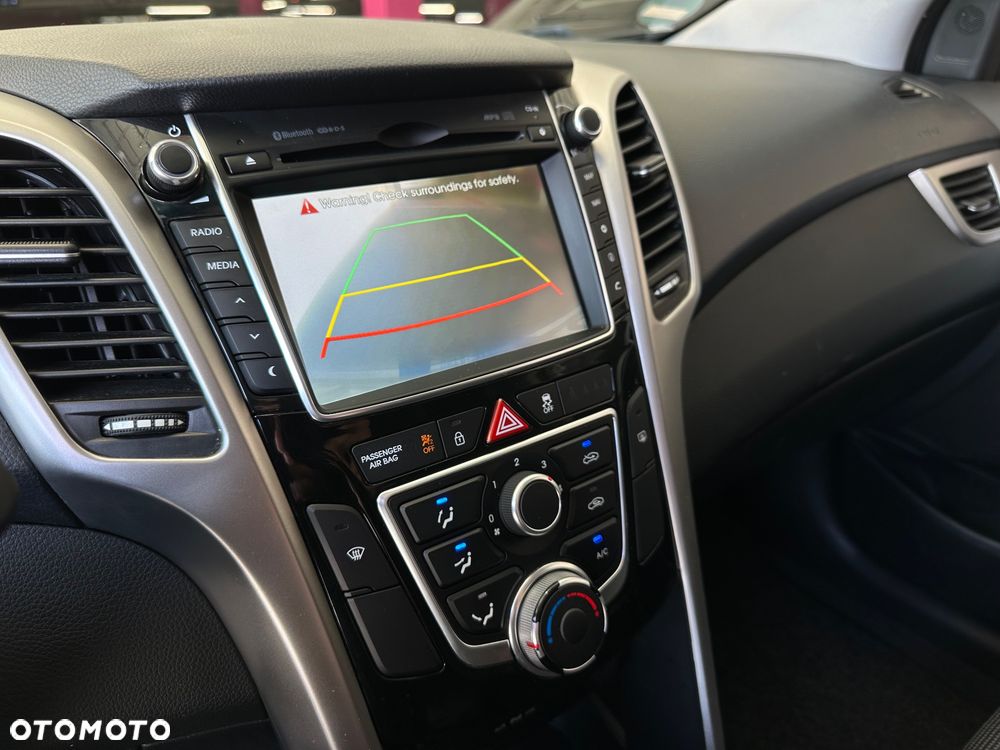 Hyundai i30 1.6 CRDi BlueDrive Comfort - 8