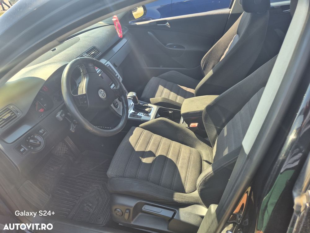 Volkswagen Passat 2.0 TDI Trendline DPF DSG - 2