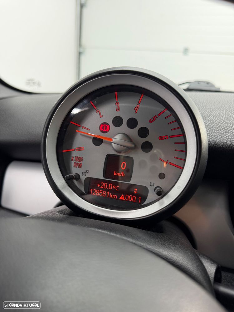 MINI 3 Portas Cooper D - 10