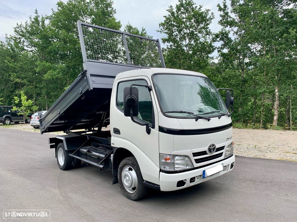 Toyota DYNA 3.0 COM AC - 4