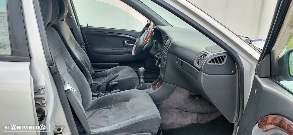 Volvo S40 1.9 TD - 7