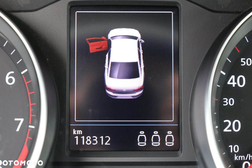 Volkswagen Passat 2.0 TSI Business DSG - 15