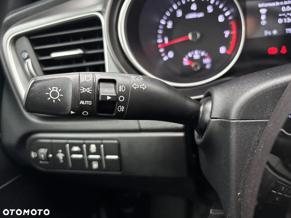 Kia XCeed 1.5 T-GDI M - 22