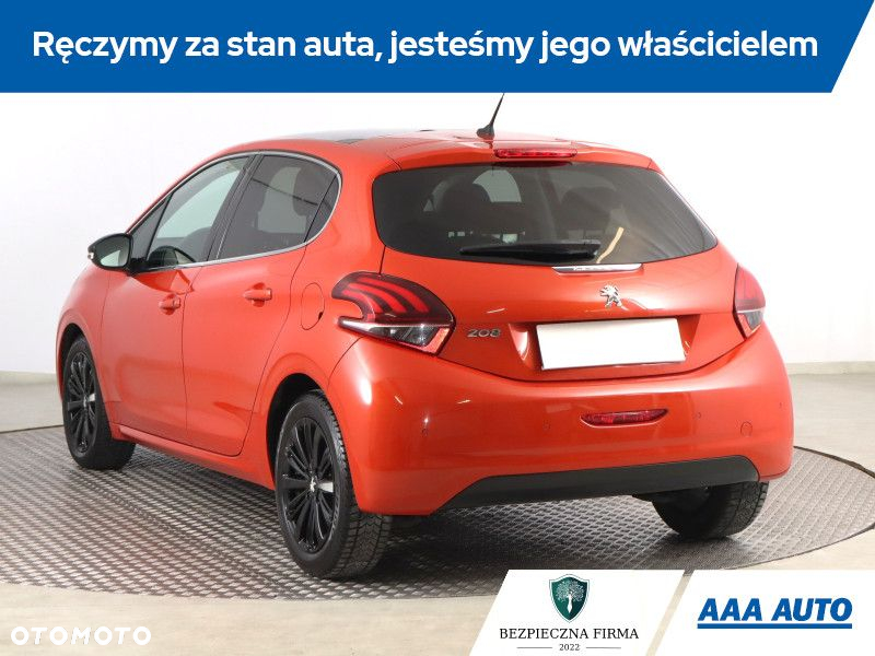Peugeot 208 - 5