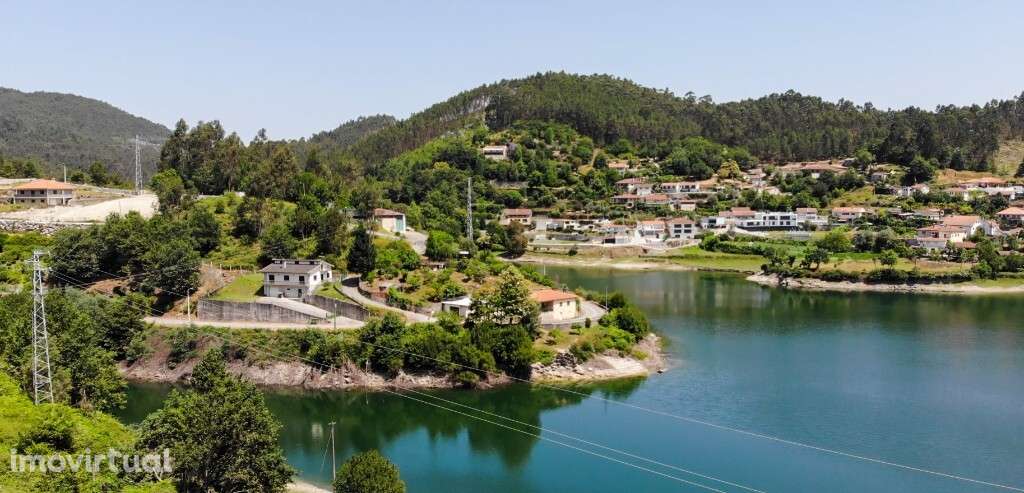 Moradia V4 c/ Terreno - Mosteiro - Grande imagem: 3/39