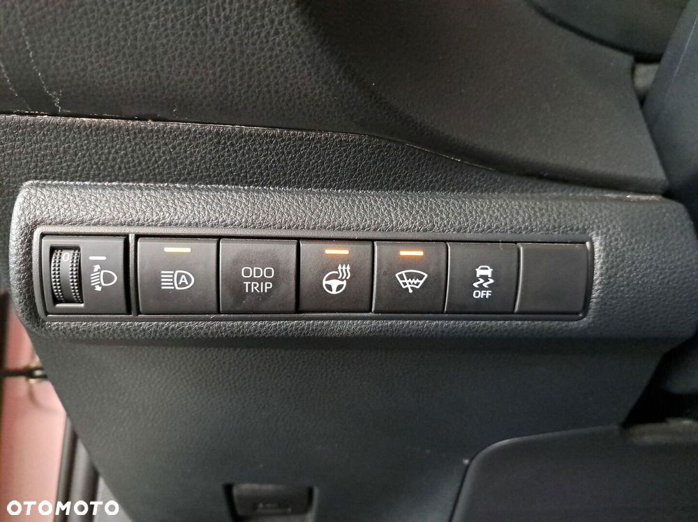 Toyota Corolla 1.8 Hybrid Comfort - 34