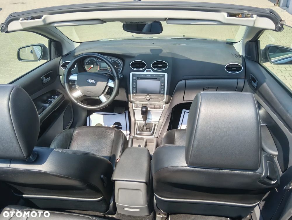 Ford Focus 2.0 16V Titanium - 6