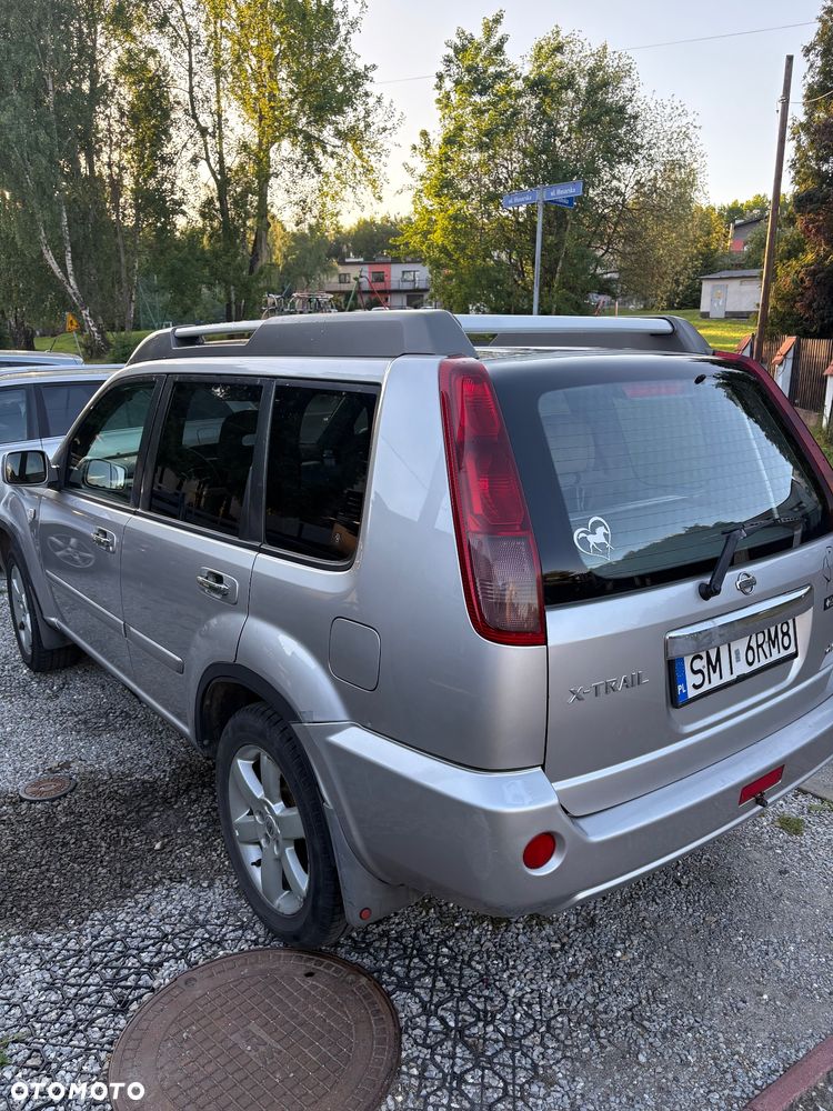 Nissan X-Trail 2.2 dCi 4x4 Columbia - 11