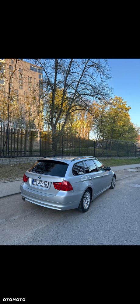 BMW Seria 3 318d - 5