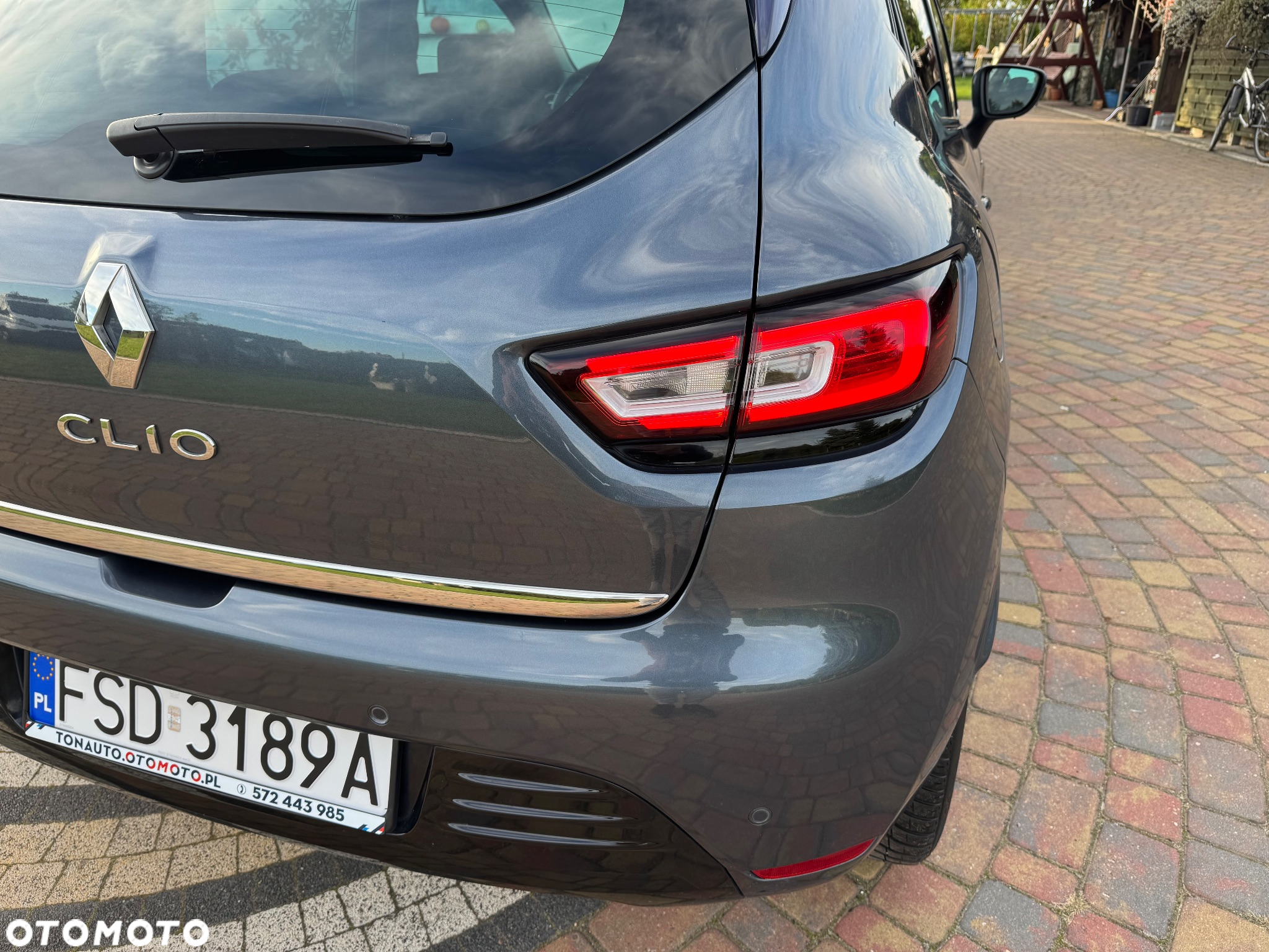 Renault Clio - 22