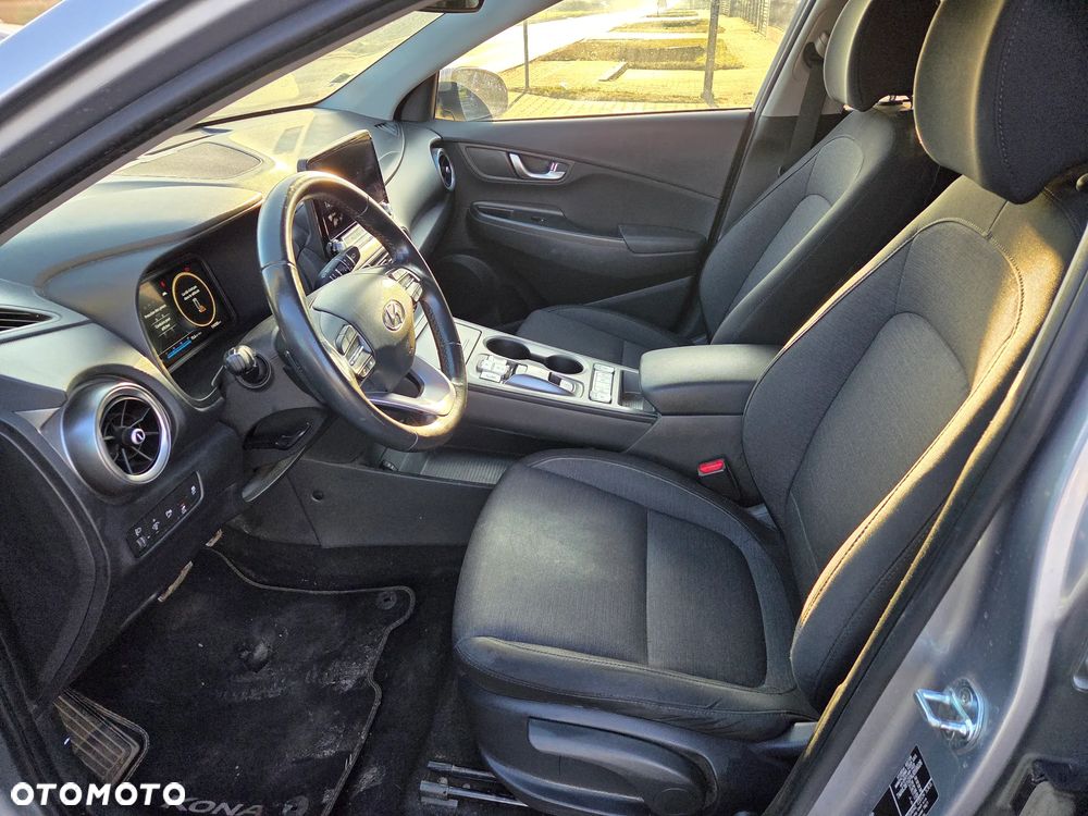 Hyundai Kona Business - 24