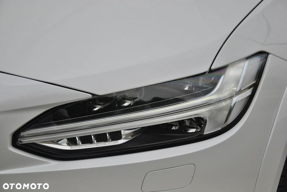 Volvo V90 Cross Country D5 SCR AWD Pro - 21