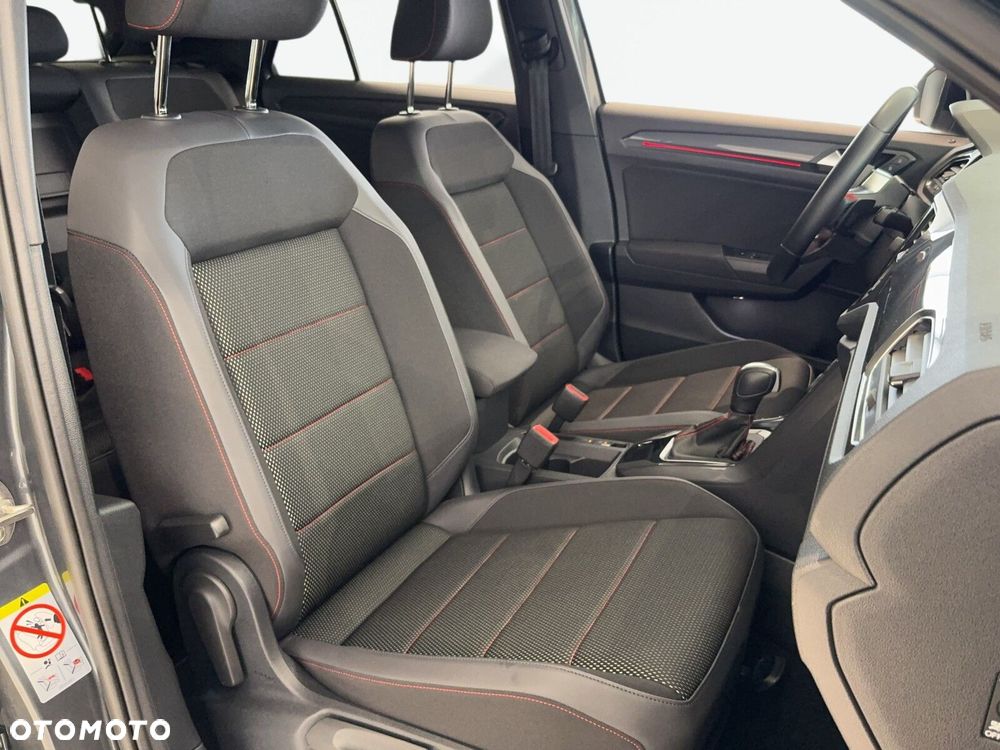 Volkswagen T-Roc - 14