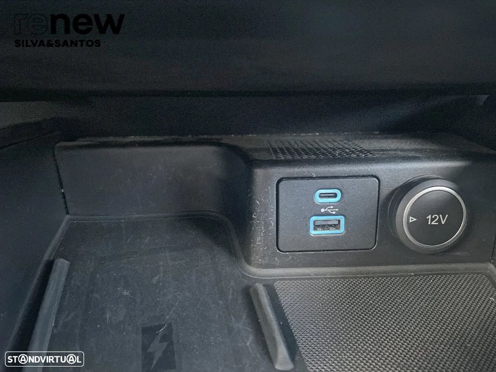 Ford Kuga - 22