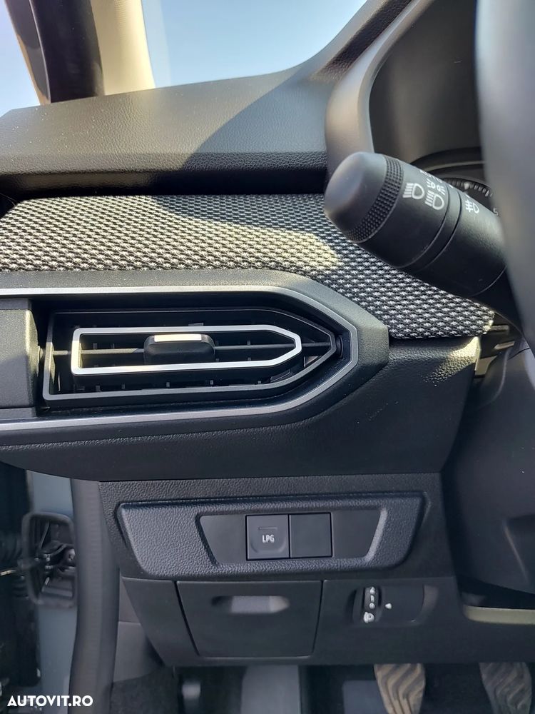 Dacia Logan ECO-G 100 MT6 Prestige+ - 24