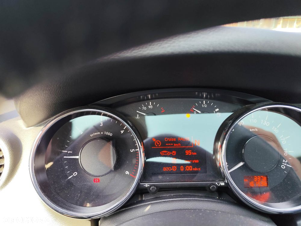 Peugeot 5008 e-HDI 115 ETG6 Stop&Start Active - 9